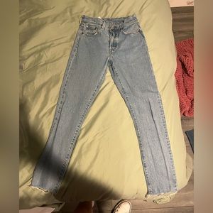 Womens Levis 501 jeans, light wash